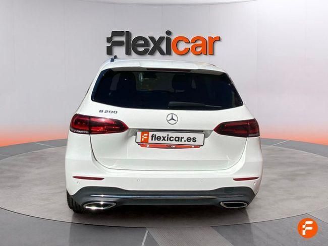 Usado Mercedes B200 163 CV (119 kW) 2021 Blanco Monovolumen
