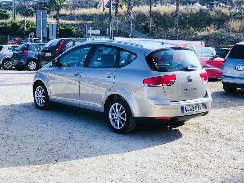 Usado Seat Altea XL Style 105 CV (77 kW) 2010 Beige Monovolumen