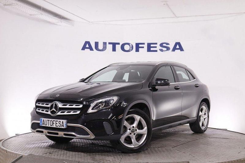 Usado Mercedes GLA180 Urban 122 CV (89 kW) 2017 Negra SUV