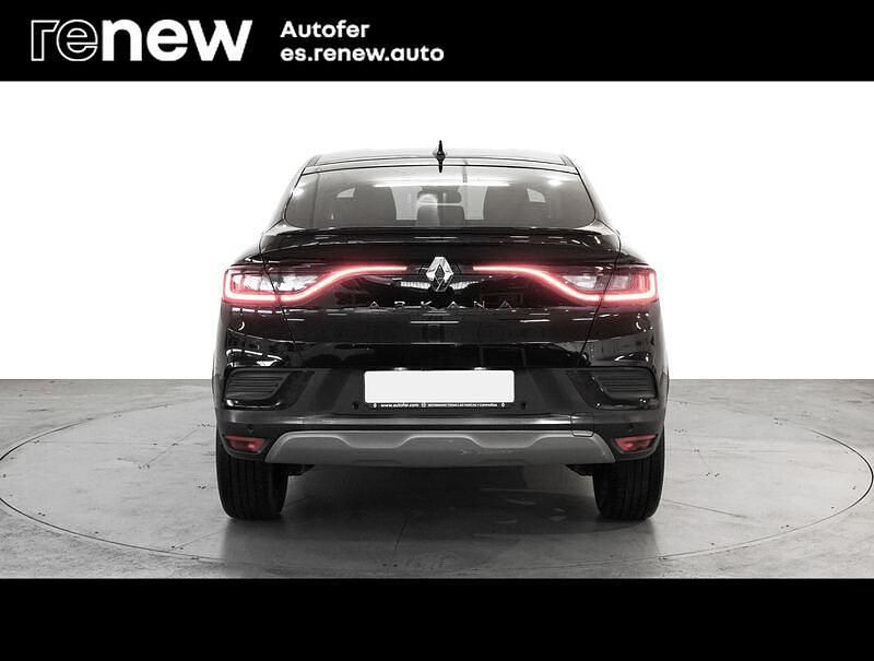 Usado Renault Arkana Techno 140 CV (102 kW) 2022 Negro SUV