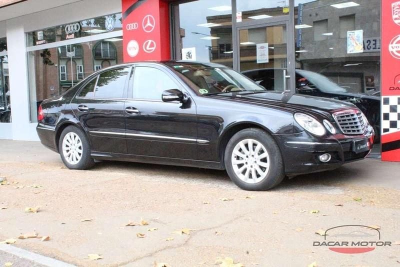 Negro Usado 2007 Mercedes E280 Avantgarde Berlina | 8950 € (Precio justo) - Imagen 1/4