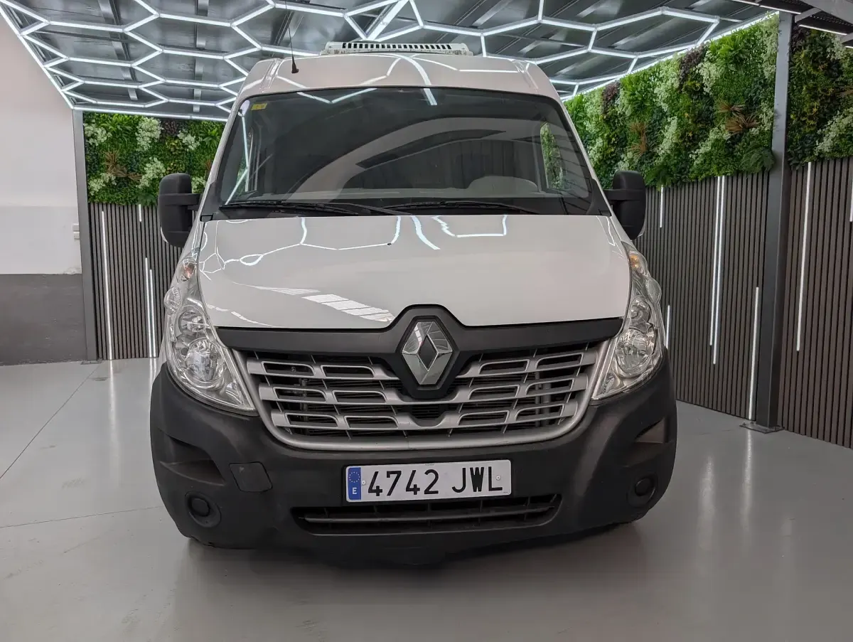 Begagnad Renault Master 145 HK (106 kW) 2018 Vit Van