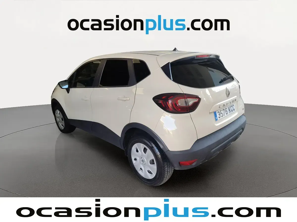 Usado Renault Captur Life 90 CV (66 kW) 2017 Beige SUV