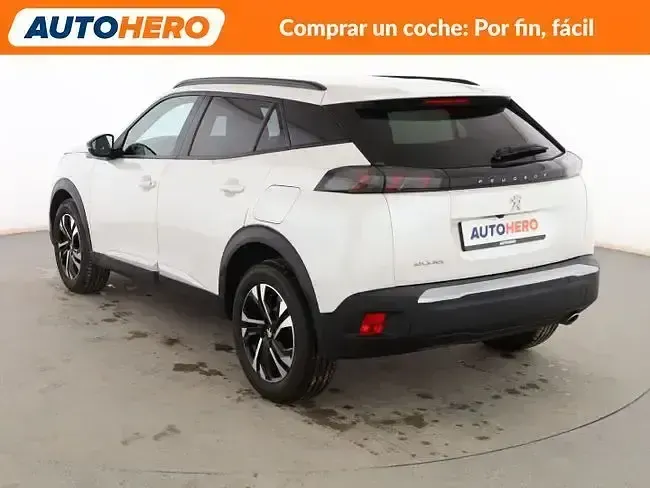Usado Peugeot 2008 Allure 131 CV (96 kW) 2023 Blanco SUV