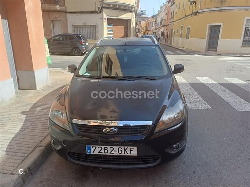 Negro Usado 2008 Ford Focus Trend Familiar | 2850 € (Precio justo) - Imagen 1/4