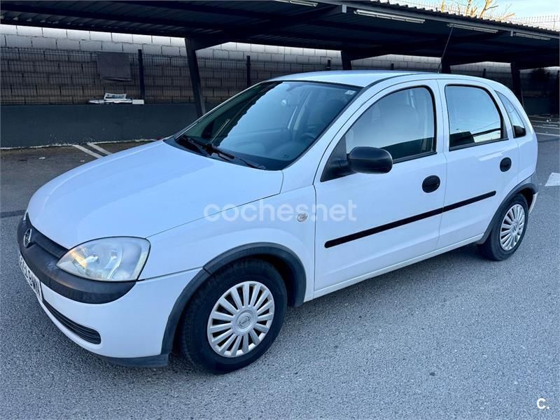 Blanco Usado 2001 Opel Corsa Club Berlina | 1800 € (Buen precio) - Imagen 1/4