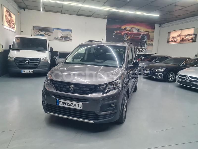 Usado Peugeot Rifter GT-line 130 CV (95 kW) 2020 Gris / plata Monovolumen