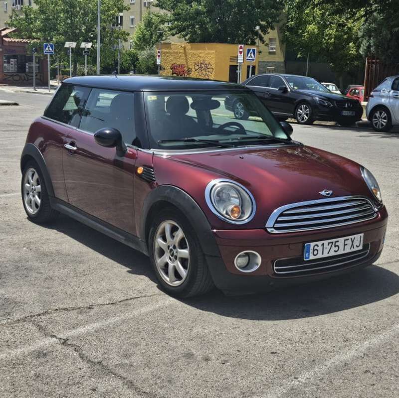 Usado Mini Cooper D 109 CV (80 kW) 2007 Burdeos Utilitario