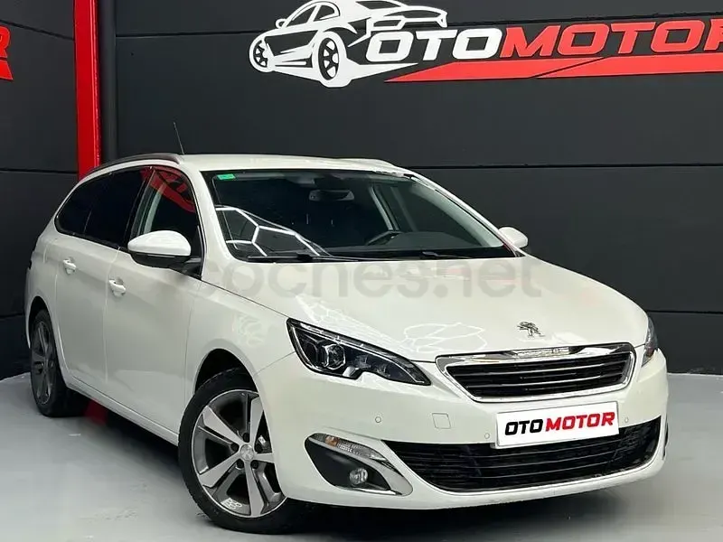 Usado Peugeot 308 SW Allure 130 CV (95 kW) 2017 Blanco Familiar