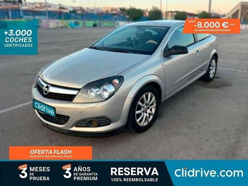 Usado Opel Astra GTC Essentia 90 CV (66 kW) 2007 Gris Utilitario