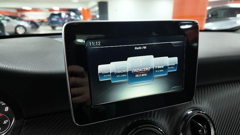 Usado Mercedes GLA180 Style 122 CV (89 kW) 2016 Negro SUV