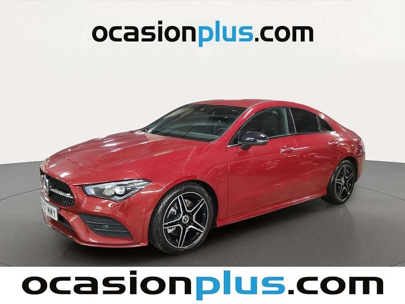 Rojo Usado 2024 Mercedes CLA200 AMG Berlina | 35.446 € (Buen precio) - Imagen 1/4
