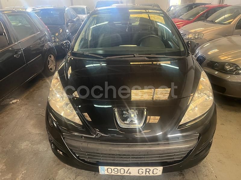 Negro Usado 2010 Peugeot 207 Berlina | 4000 € (Precio justo) - Imagen 1/4