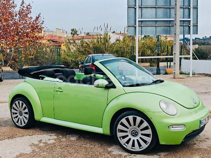Usado VW New Beetle Cabriolet 102 CV (75 kW) 2004 Verde Descapotable