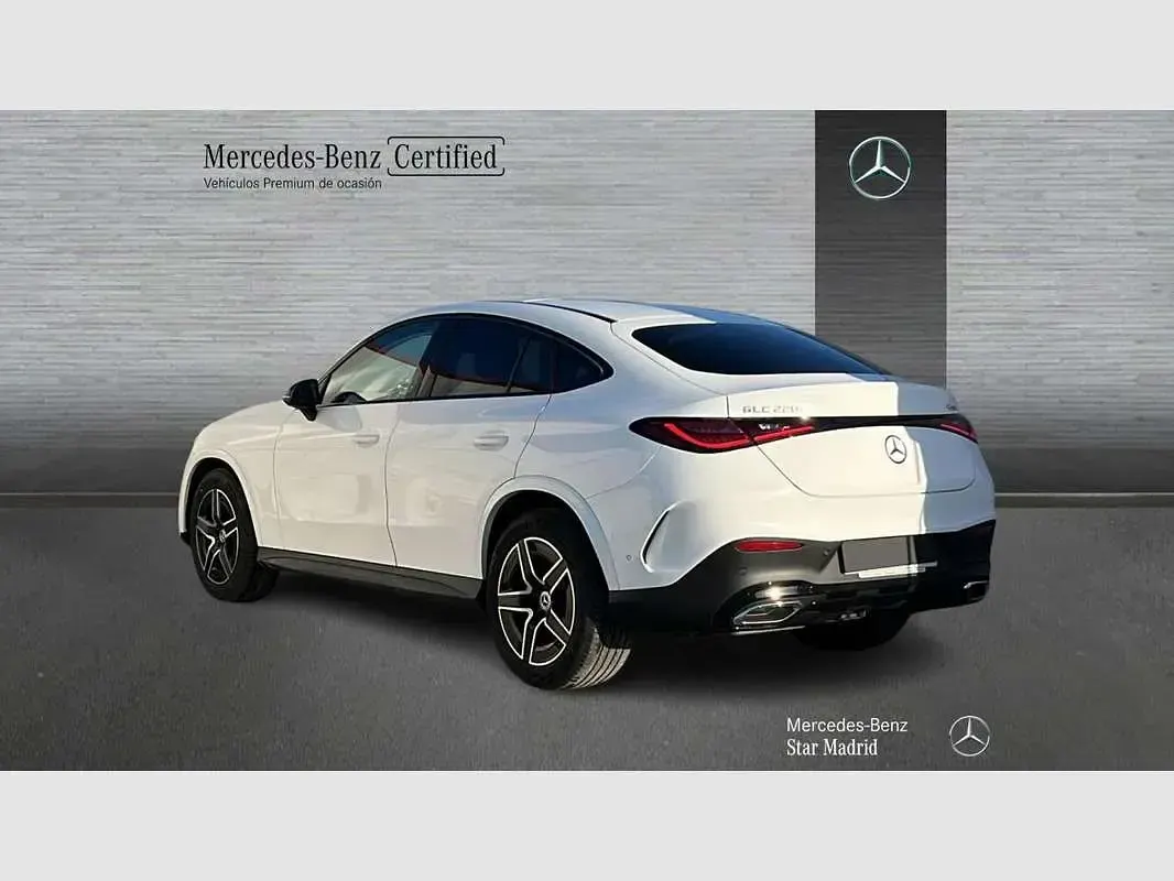 Usado Mercedes GLC250 204 CV (150 kW) 2025 Blanco SUV