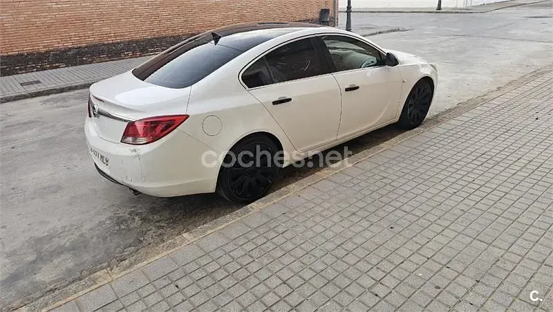 Usado Opel Insignia Excellence 195 CV (143 kW) 2012 Blanco Berlina