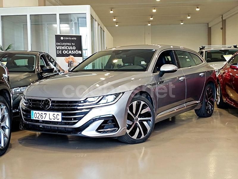 Gris / plata Usado 2021 VW Arteon R-line Familiar | 33.900 € (Un poco caro) - Imagen 1/4