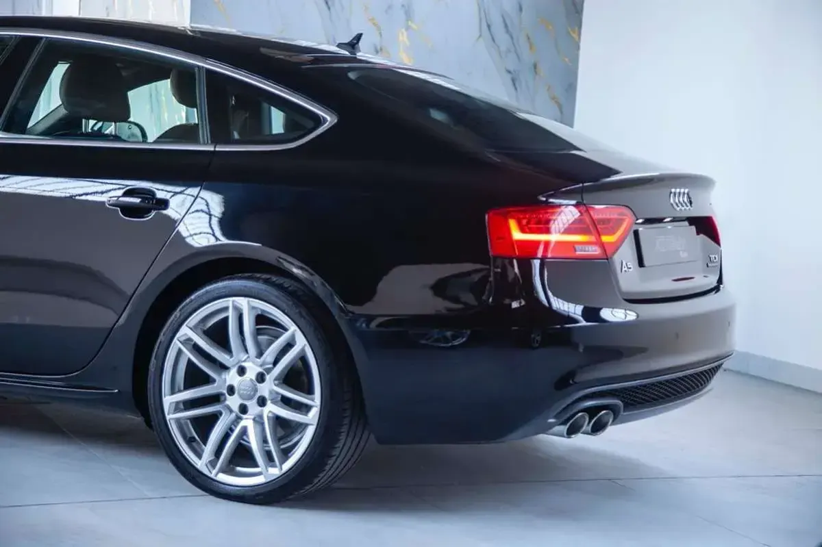 Usado Audi A5 Sportback S-Line 190 CV (139 kW) 2026 Negro Utilitario