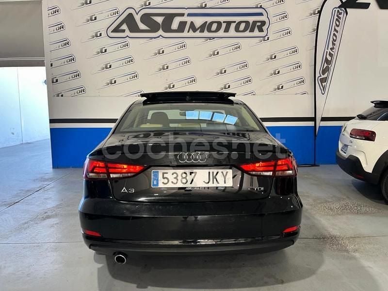 Usado Audi A3 110 CV (80 kW) 2016 Negro Berlina