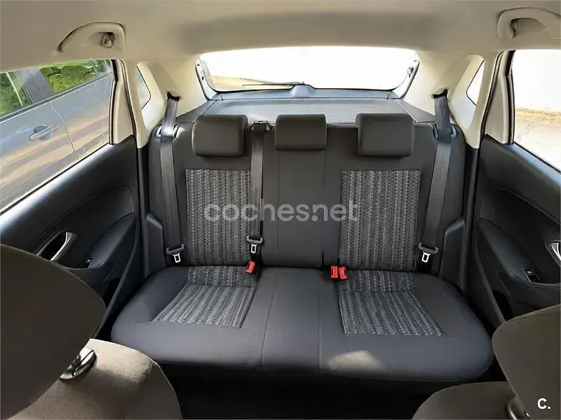 Usado VW Polo Edition 75 CV (55 kW) 2014 Blanco Berlina