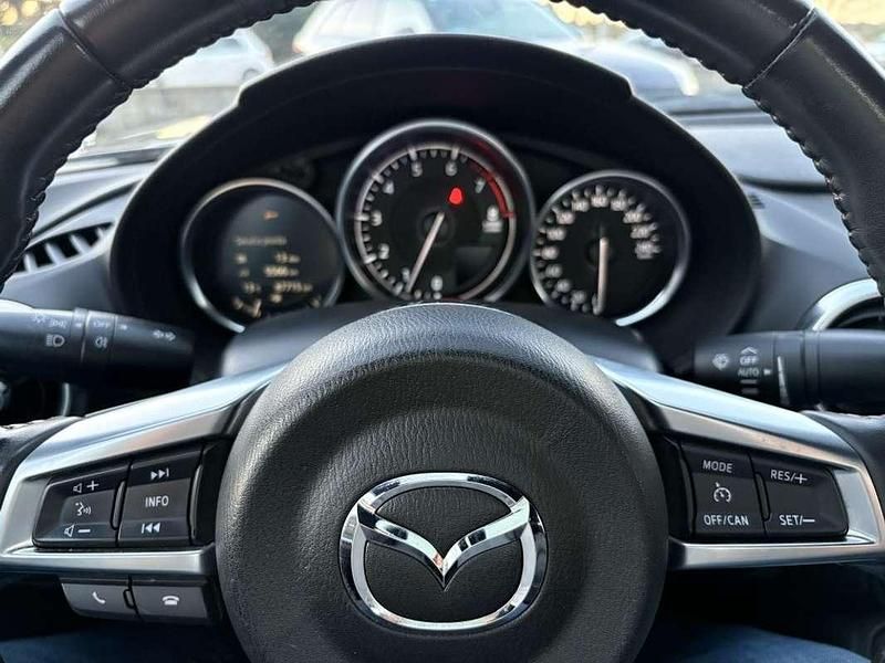 Usado Mazda MX5 160 CV (117 kW) 2017 Gris Descapotable