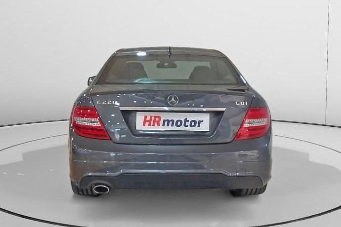 Usado Mercedes C220 170 CV (125 kW) 2015