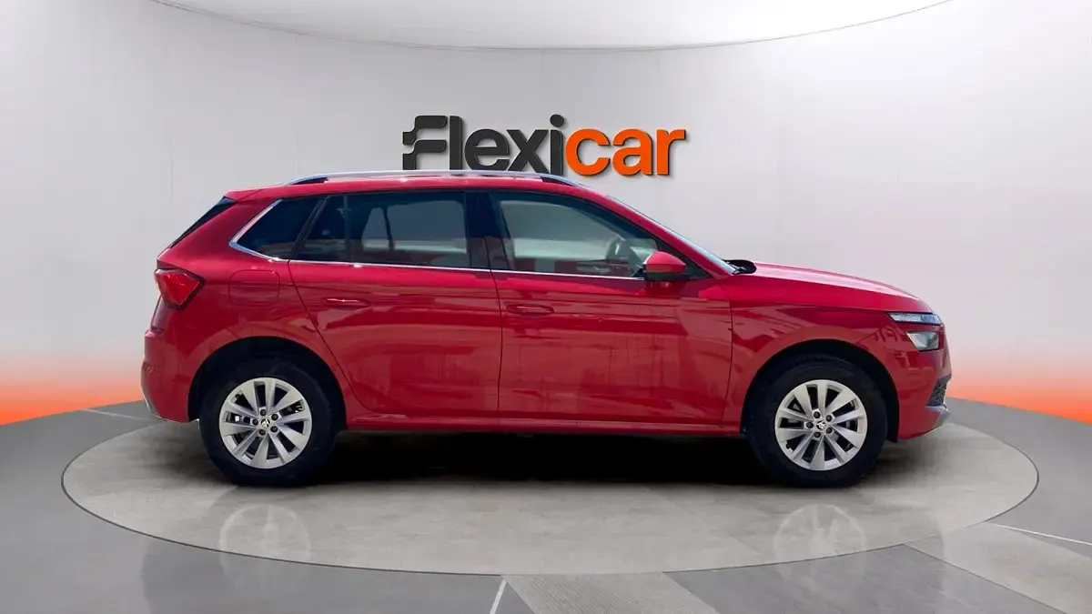Usado Skoda Kamiq Selection 116 CV (85 kW) 2024 Rojo SUV