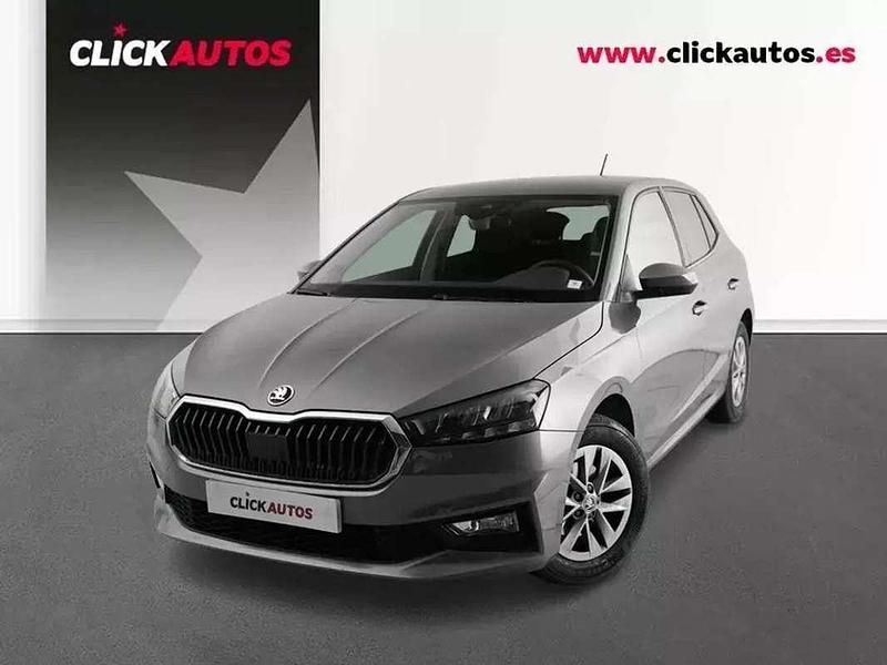 Gris Usado 2025 Skoda Fabia Selection Utilitario | 18.050 € (Super precio) - Imagen 1/4