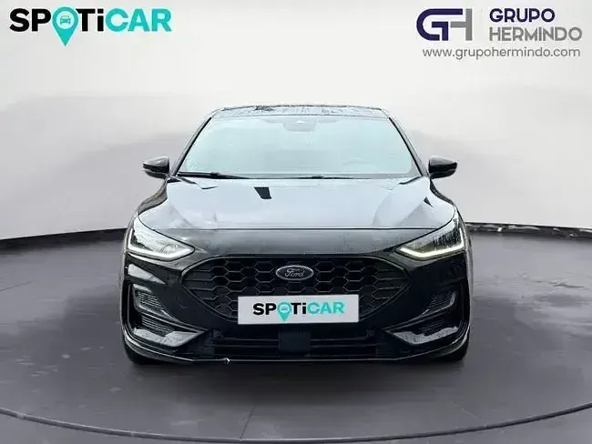 Usado Ford Focus ST-Line 125 CV (91 kW) 2023 Negro Berlina