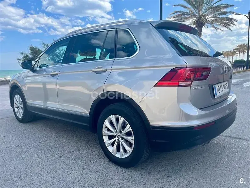 Usado VW Tiguan Advance 150 CV (110 kW) 2017 Gris / plata SUV