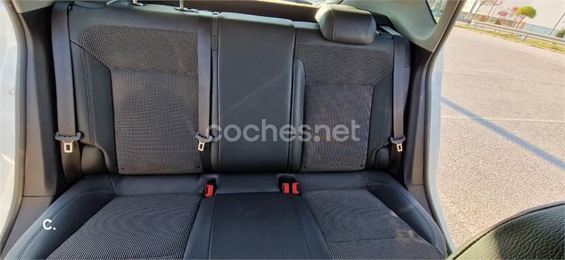 Usado Opel Astra Cosmo 125 CV (91 kW) 2012 Blanco Berlina