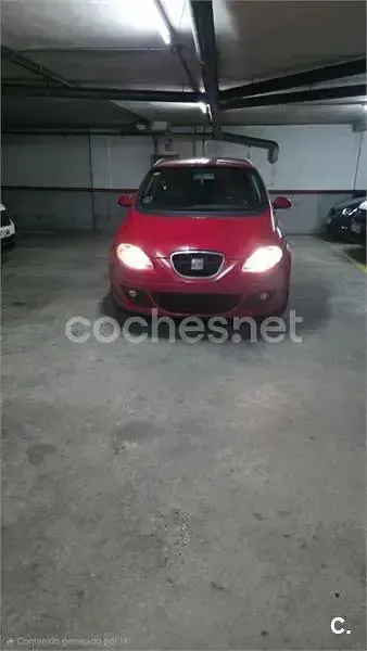 Usado Seat Altea Stylance 140 CV (102 kW) 2004 Rojo Monovolumen