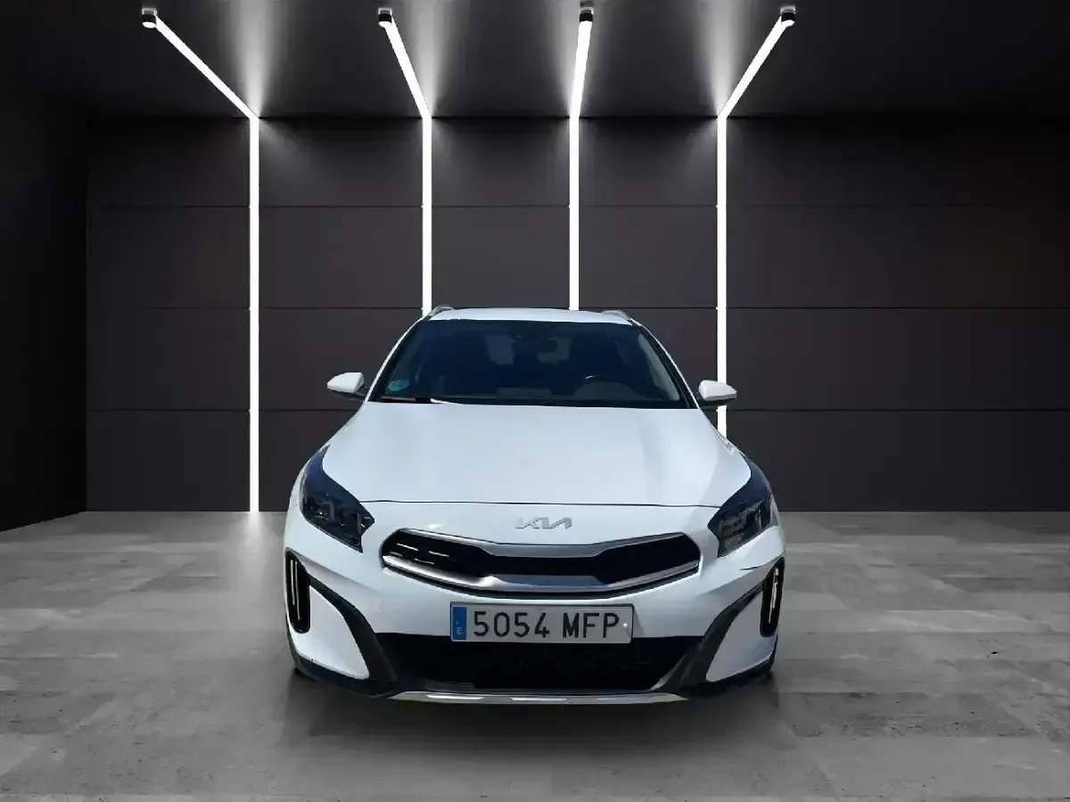 Usado Kia XCeed 160 CV (117 kW) 2023 Blanco SUV