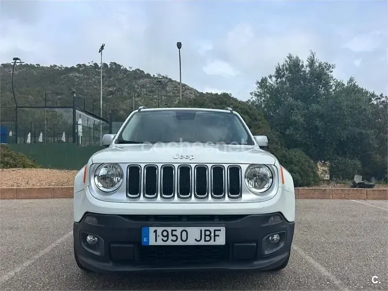 Usado Jeep Renegade Sport 120 CV (88 kW) 2014 Blanco SUV