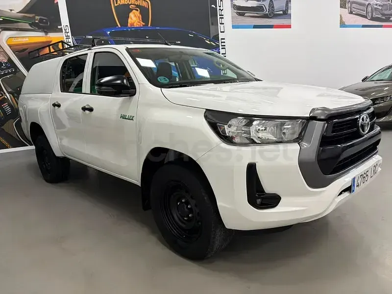 Usado Toyota HiLux 150 CV (110 kW) 2022 Blanco Pickup/Camioneta