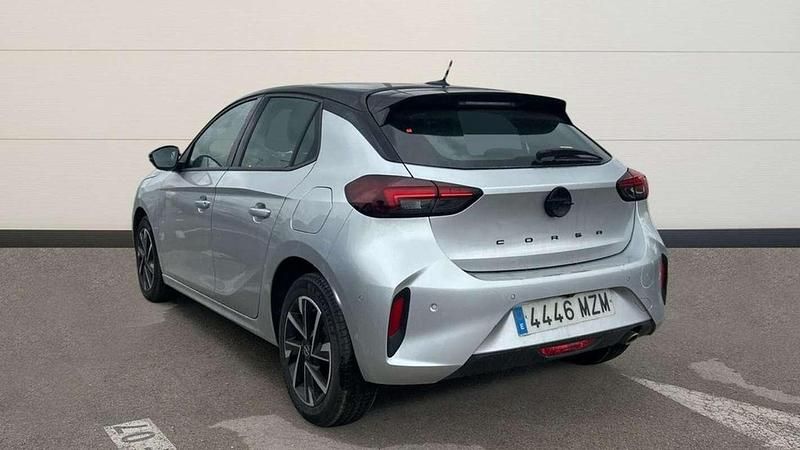 Usado Opel Corsa S 101 CV (74 kW) 2025 Plateado Utilitario