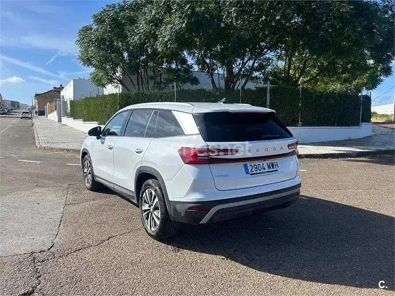 Usado Skoda Kodiaq Selection 150 CV (110 kW) 2024 Blanco SUV