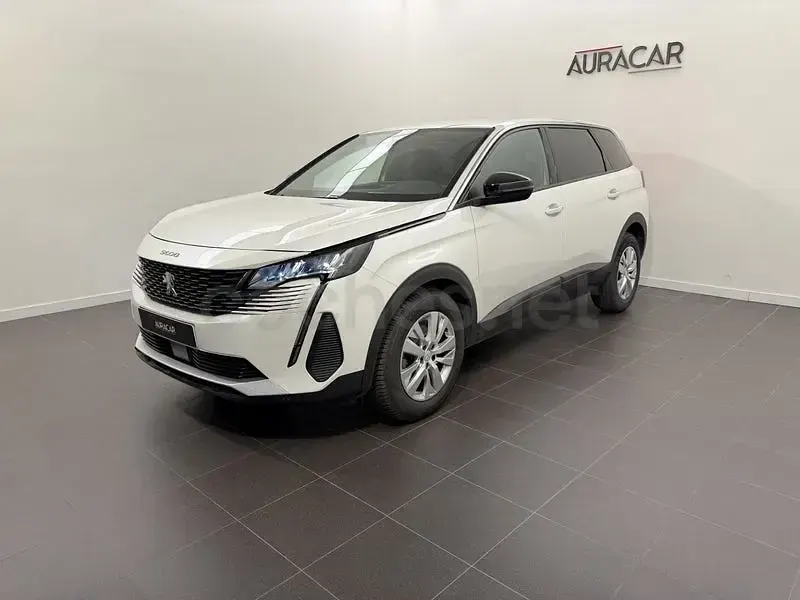 Usado Peugeot 5008 Active 130 CV (95 kW) 2024 Blanco SUV