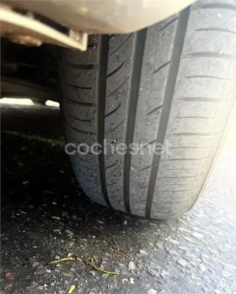 Usado Opel Corsa Expression 75 CV (55 kW) 2014 Gris / plata Utilitario