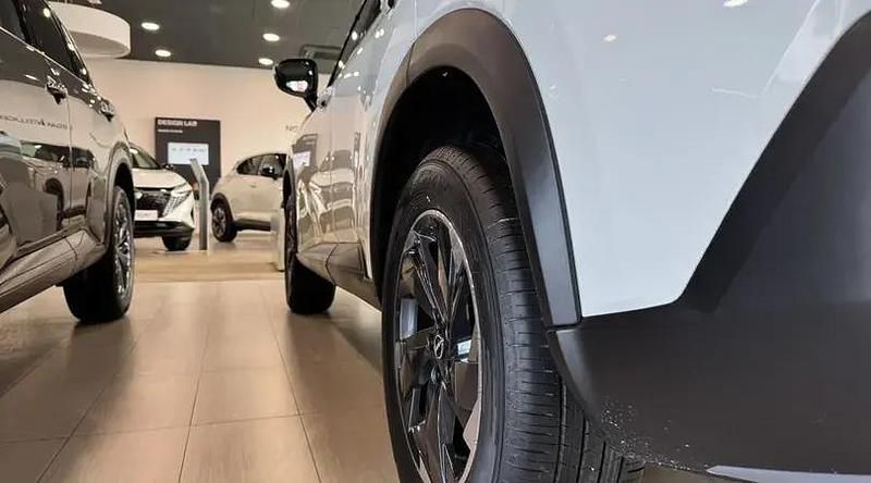 Nuevo Nissan X-Trail Acenta 120 CV (88 kW) 2026 Yuki white sólido SUV