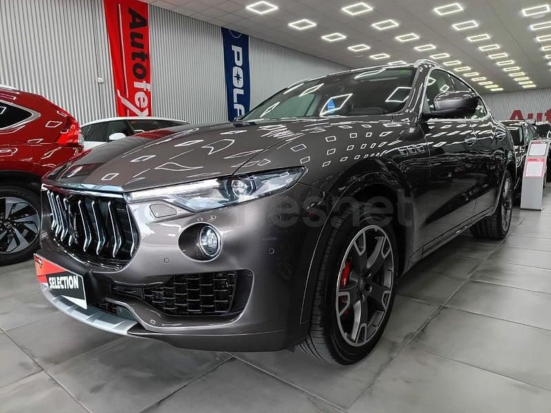 Gris / plata Usado 2016 Maserati Levante SUV | 35.700 € (Caro) - Imagen 1/4