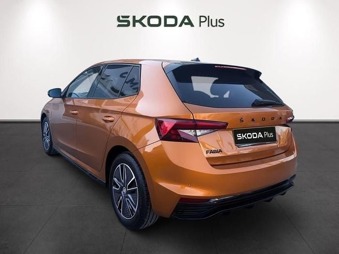 Usado Skoda Fabia Monte Carlo 110 CV (80 kW) 2023 Naranja Utilitario