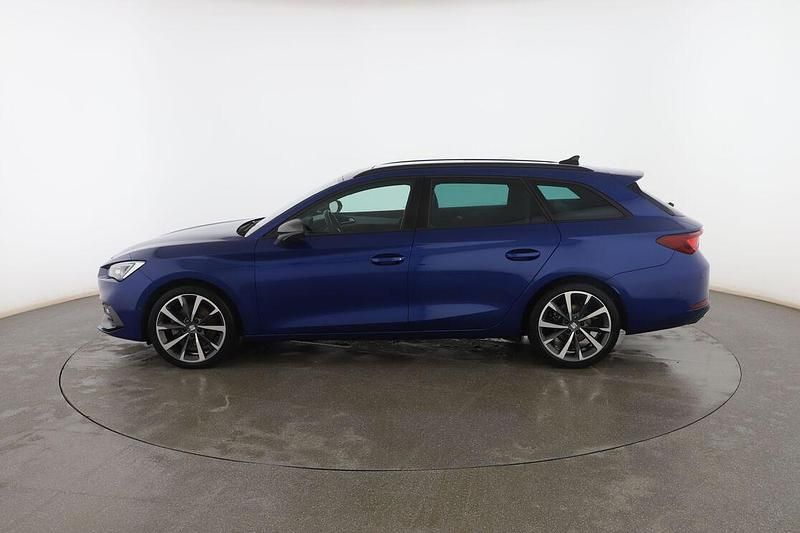 Usado Seat Leon FR 150 CV (110 kW) 2021 Azul Familiar