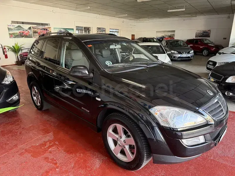 Usado SsangYong Kyron 138 CV (101 kW) 2011 Negro SUV