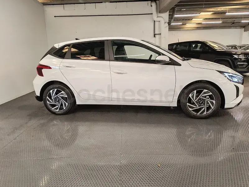 Nuevo Hyundai i20 101 CV (74 kW) 2025 Blanco Utilitario