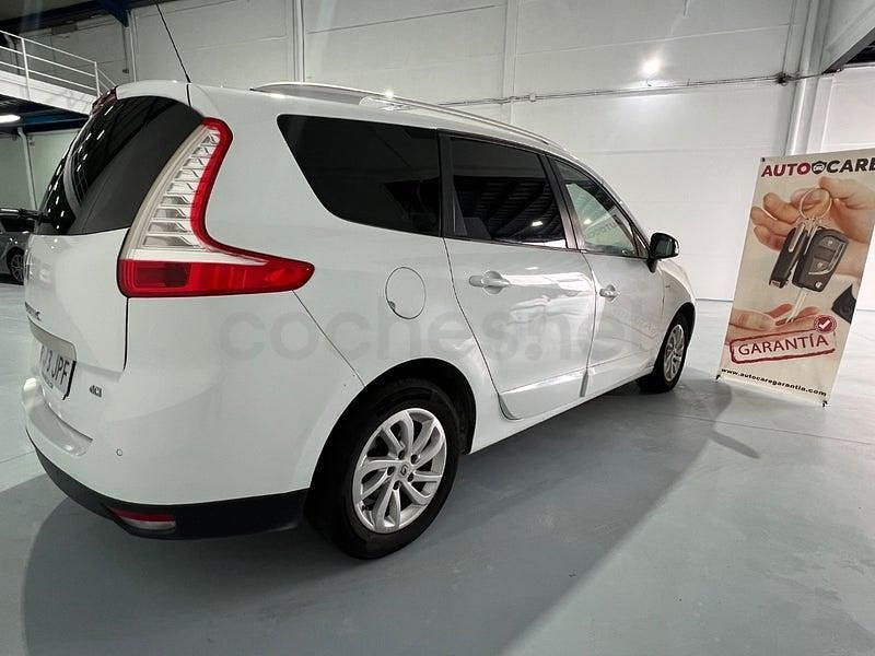 Usado Renault Grand Scénic IV LIMITED 110 CV (80 kW) 2016 Blanco Monovolumen