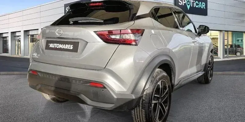 Usado Nissan Juke N-Connecta 114 HP (83 kW) 2025 Cinzento SUV