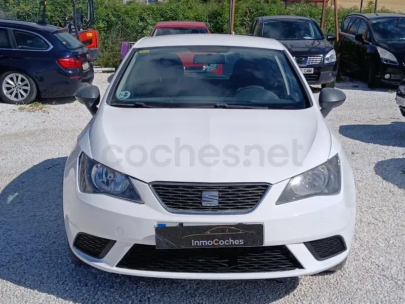 Usado Seat Ibiza Reference 90 CV (66 kW) 2015 Blanco Berlina