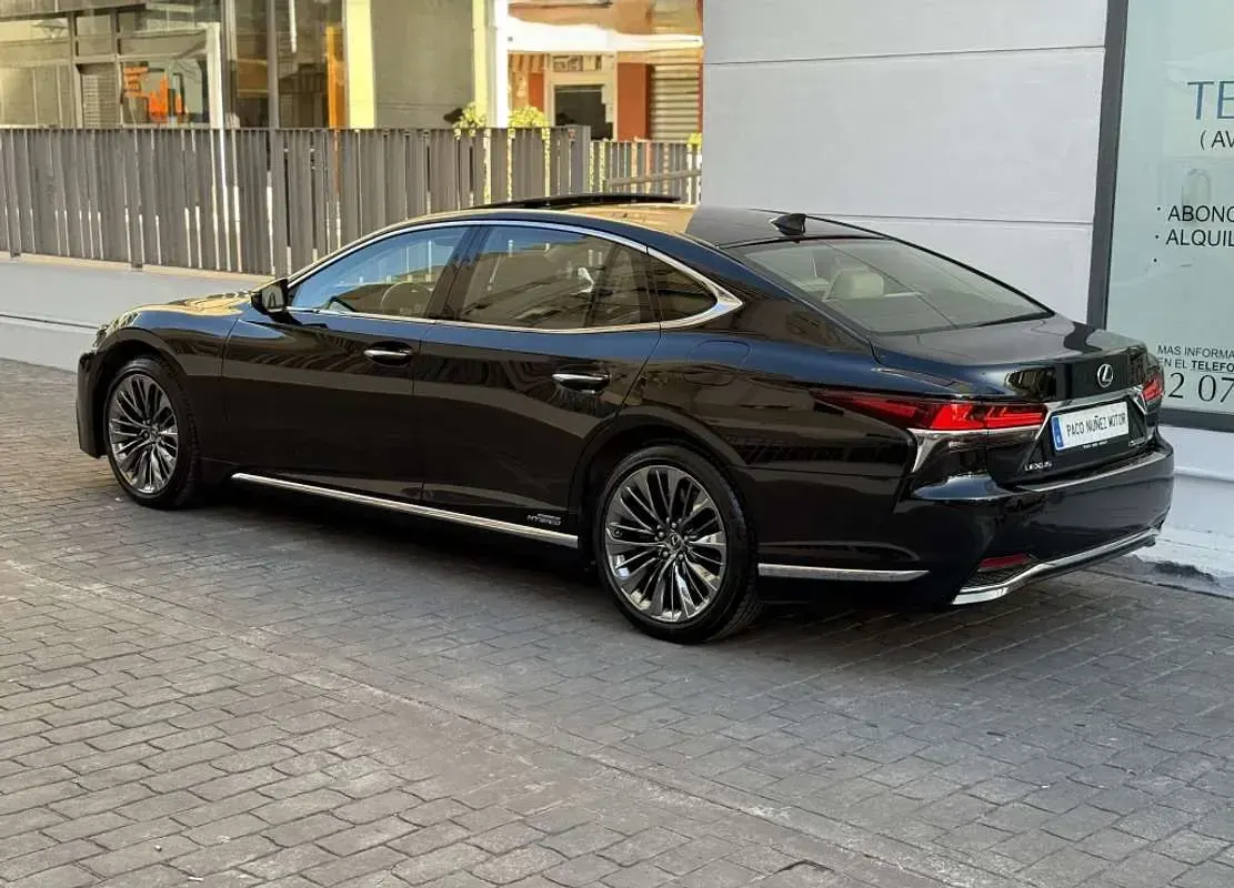 Usado Lexus LS500h Executive Line 359 CV (264 kW) 2018 Negro Berlina