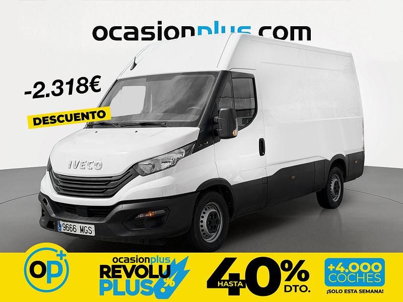 Usado Iveco Daily 156 CV (114 kW) 2023 Blanco Berlina